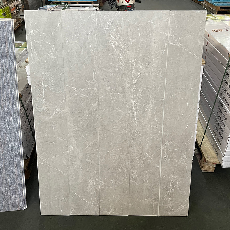 Hvid og sort marmor trækorn stiv kerne interlock kliklås Vinylplankegulv Piso PVC Interiør Click Piso SPC Gulvbelægning